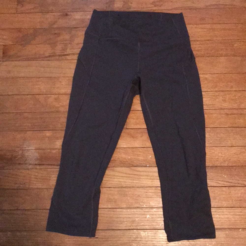 dark carbon lululemon leggings
